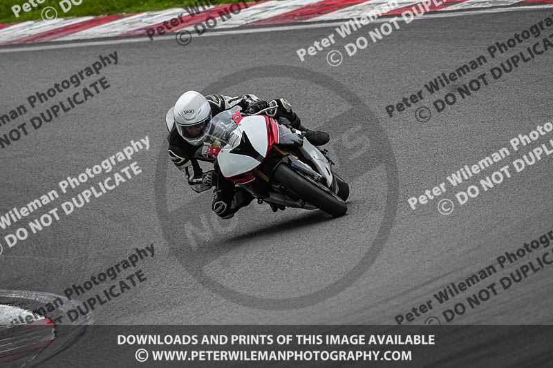 donington no limits trackday;donington park photographs;donington trackday photographs;estoril;event digital images;motorbikes;no limits;no limits trackdays;peter wileman photography;portugal;trackday;trackday digital images;trackday photos